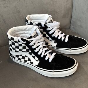 Vans Black and White Checkered High-Top Sneakers - men’s size 6, US women 7.5